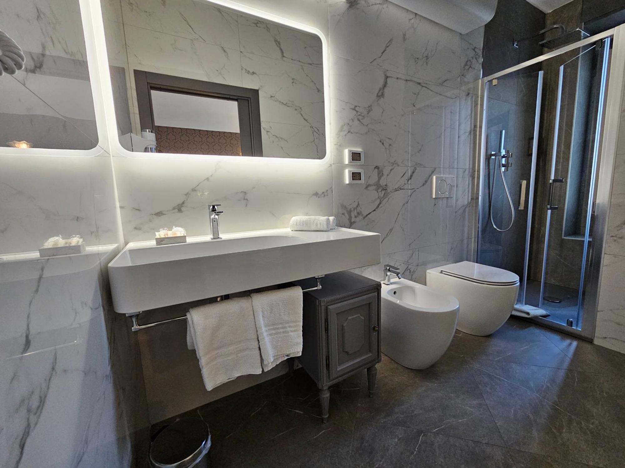 Dorolea Rooms Torino Centro ภายนอก รูปภาพ