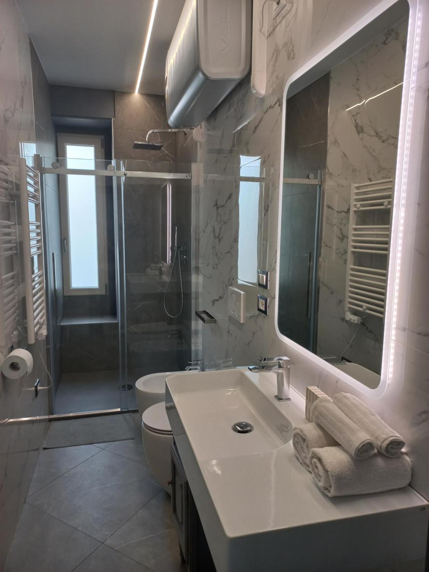 Dorolea Rooms Torino Centro ภายนอก รูปภาพ