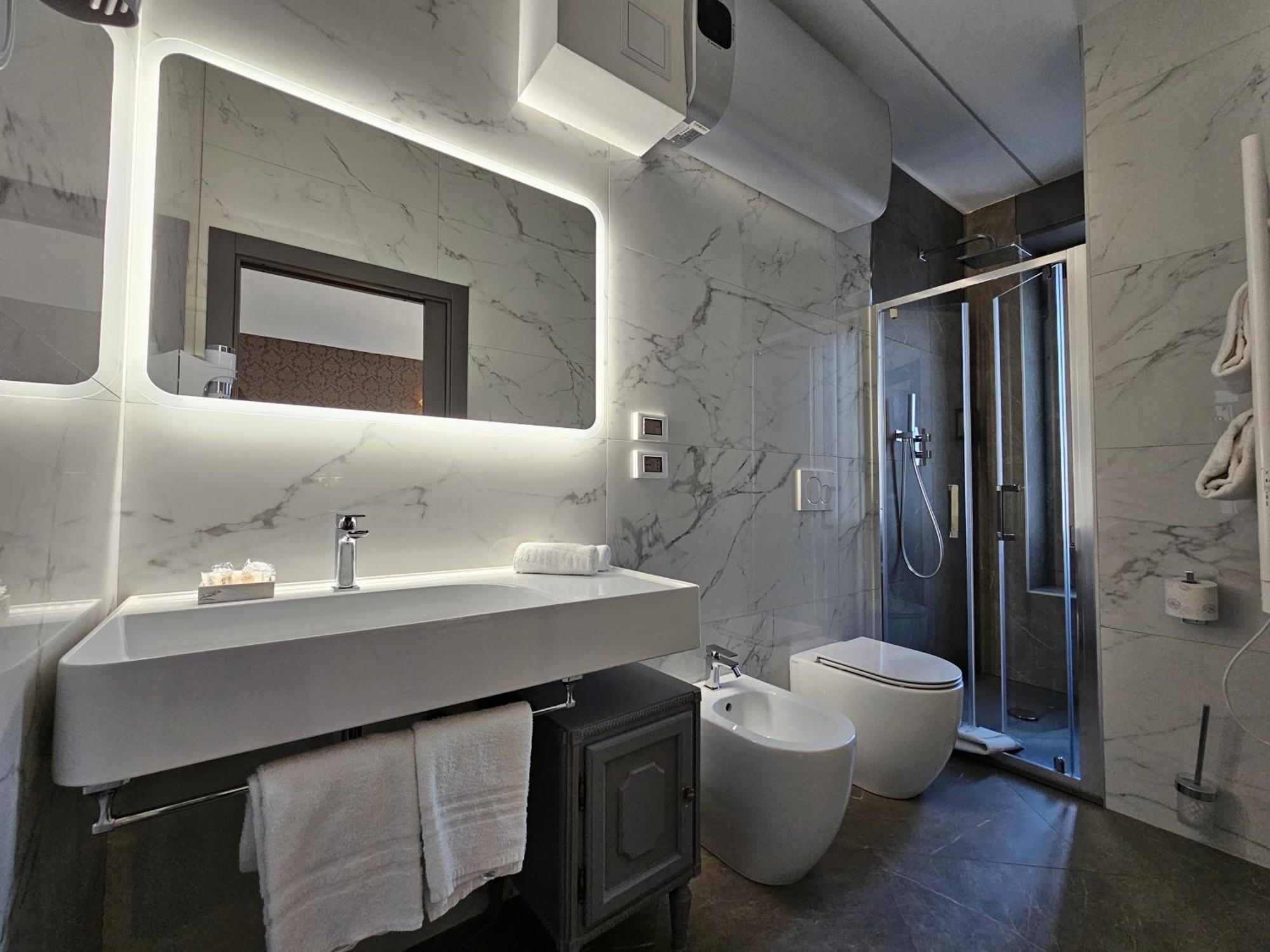 Dorolea Rooms Torino Centro ภายนอก รูปภาพ
